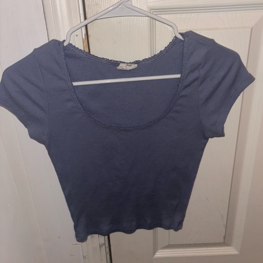 tj maxx blue cropped tshirt size small